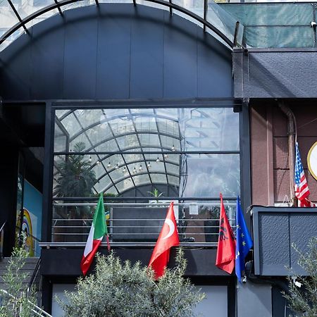 4R Colombo Hotel ティラナ エクステリア 写真