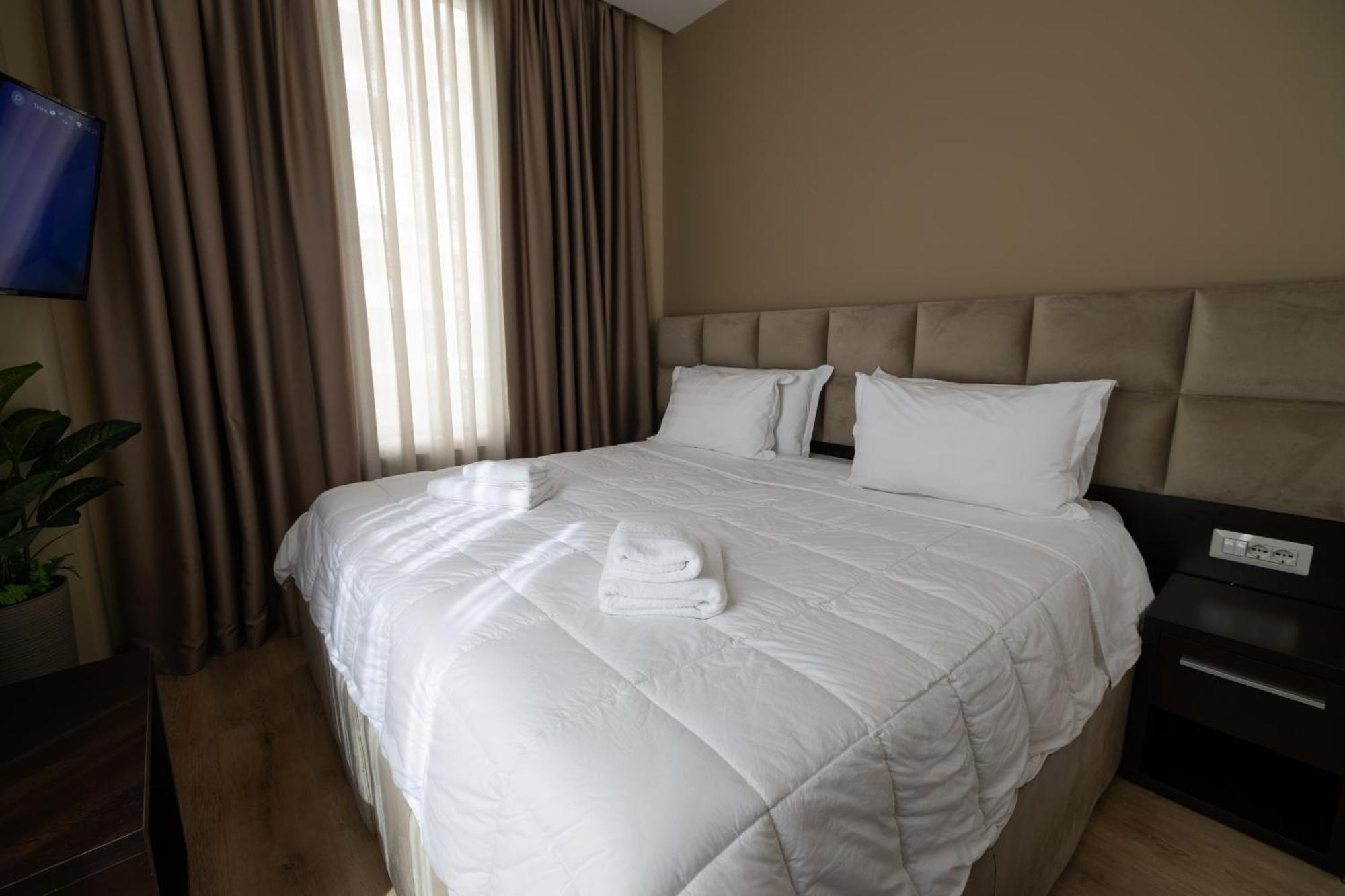 4R Colombo Hotel ティラナ エクステリア 写真
