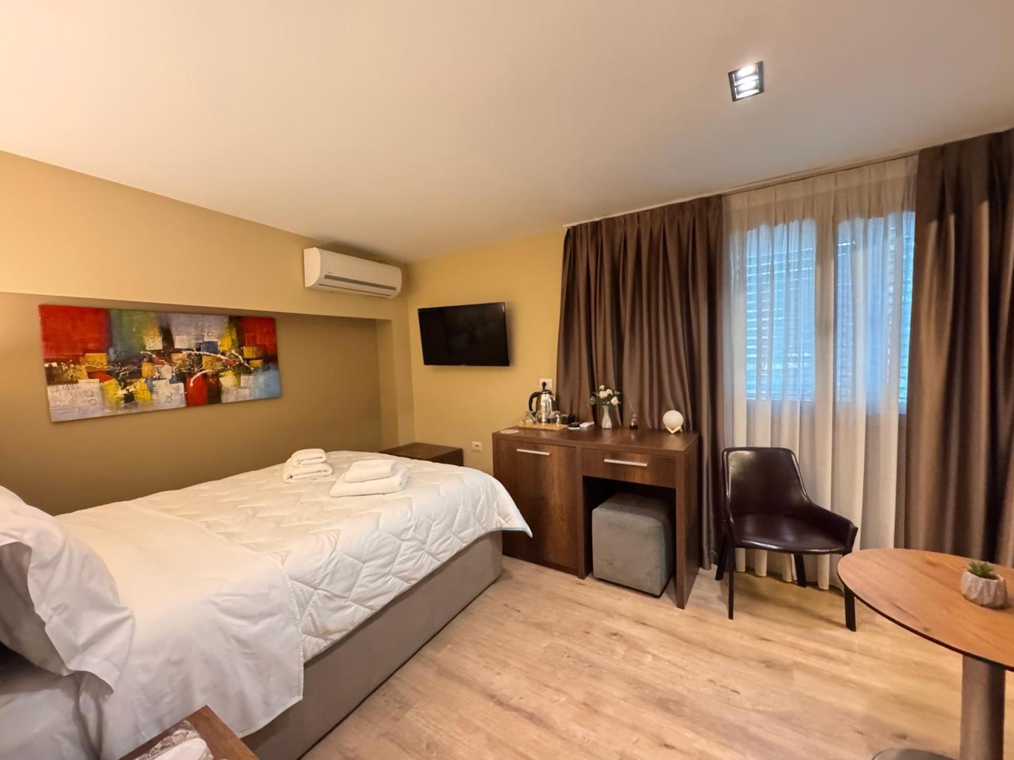 4R Colombo Hotel ティラナ エクステリア 写真